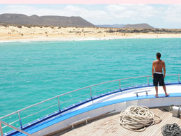 Katamaran in Richtung La Graciosa Katamaran in Richtung La Graciosa